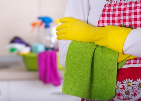 Professional curtain cleaning methods for delicate and heavy fabrics